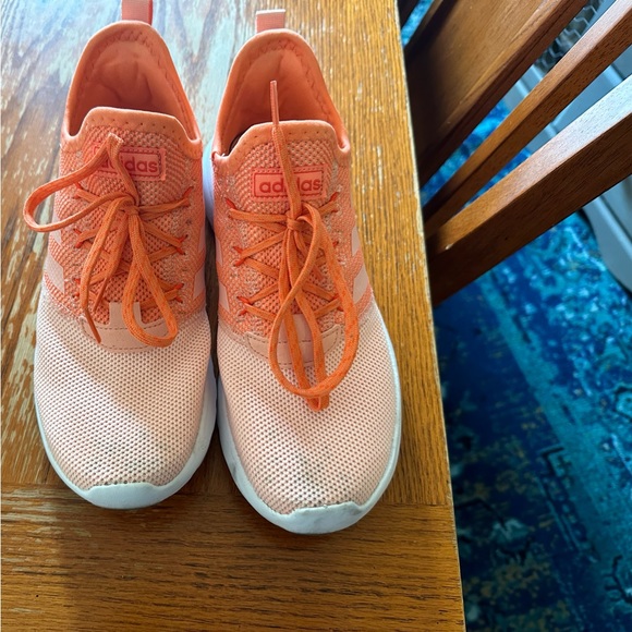 Adidas shoes - Picture 3 of 4